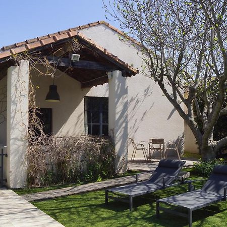 Domaine De La Girafe Bed and Breakfast Eyragues Buitenkant foto